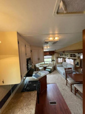 Outback Fifth Wheel at Seaside Cottages